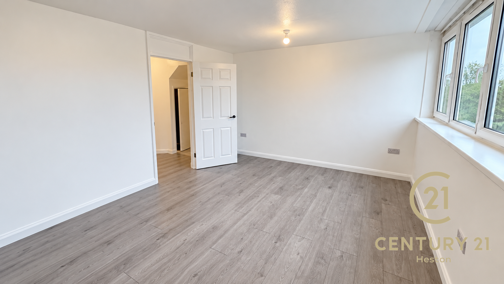 Flat Biscoe Close in Greater London