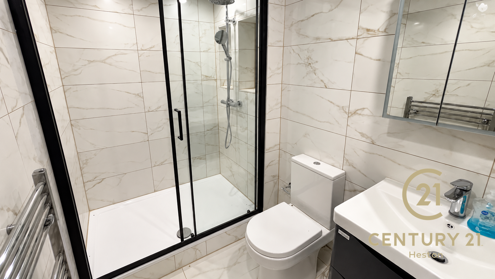 Flat Biscoe Close in Greater London