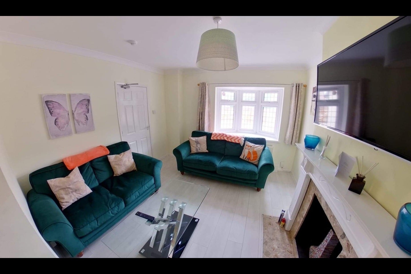 Room Leach Road in Aylesbury