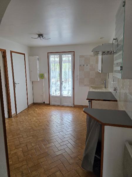 House Rue des Treilles in Libourne