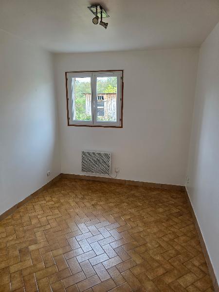 House Rue des Treilles in Libourne