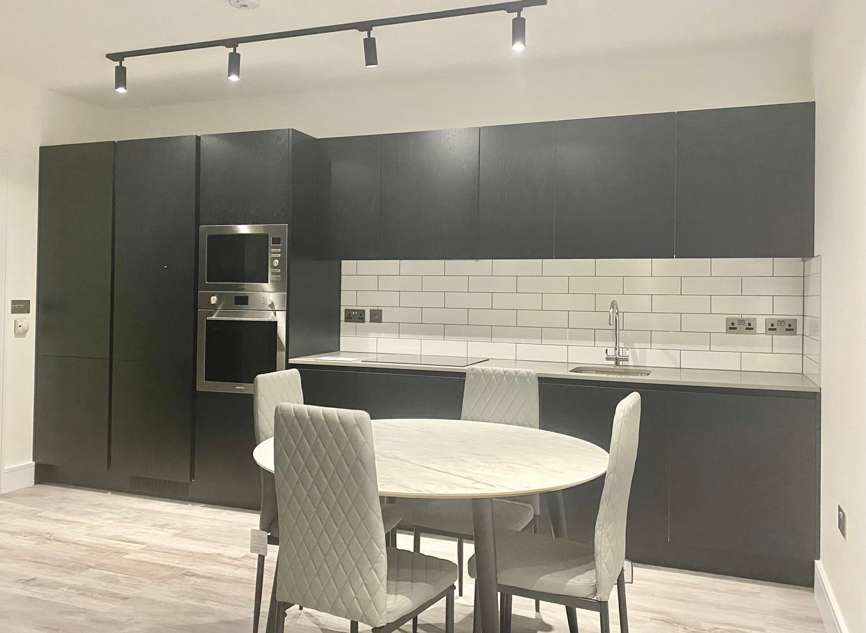Flat Portal Way in Greater London