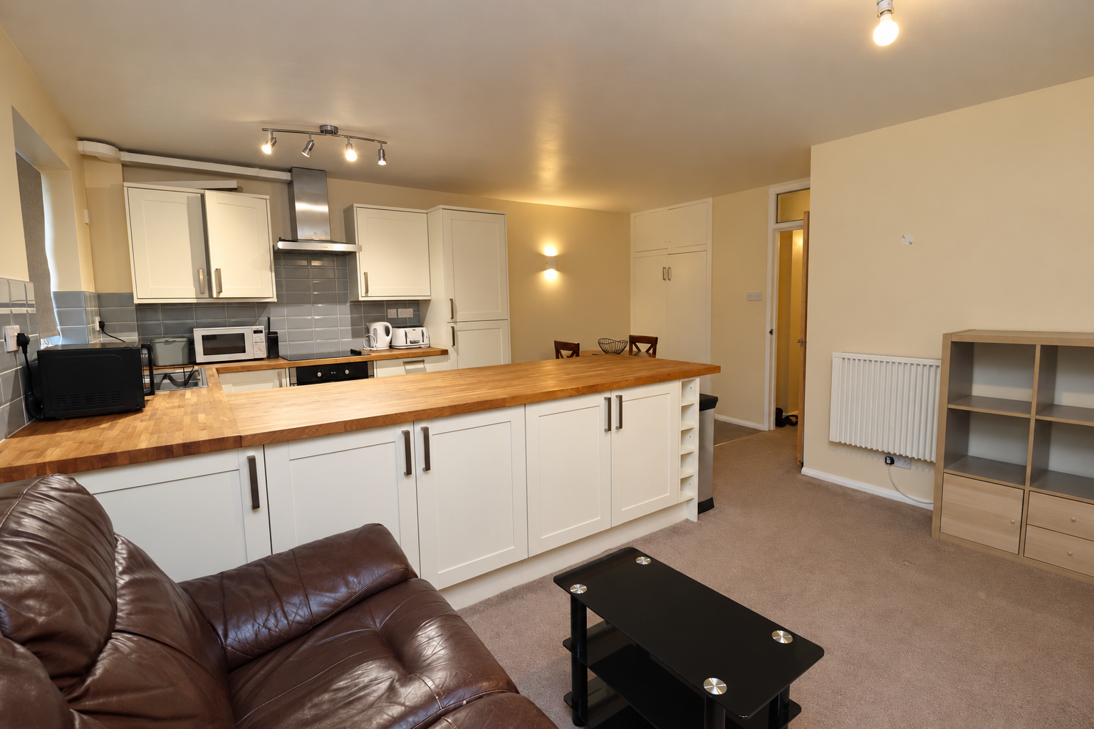 Flat Cuthbert Road in Thanet