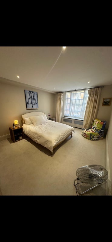 Room Queensway in City of Westminster