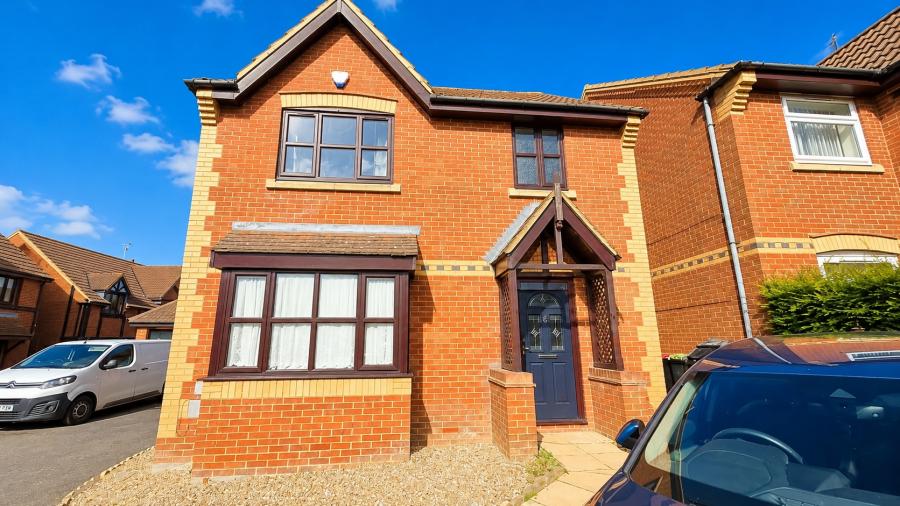 House Leonards Lee in Milton Keynes