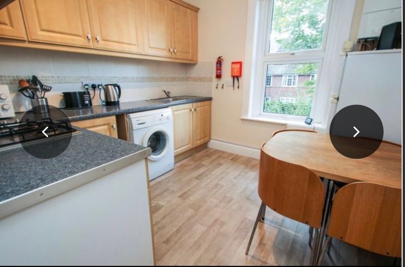 Room Hawkwood Road in Bournemouth