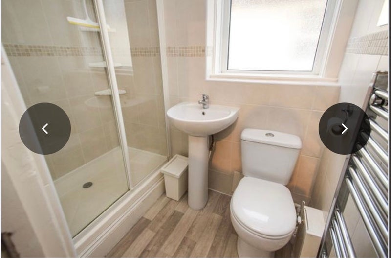 Room Hawkwood Road in Bournemouth