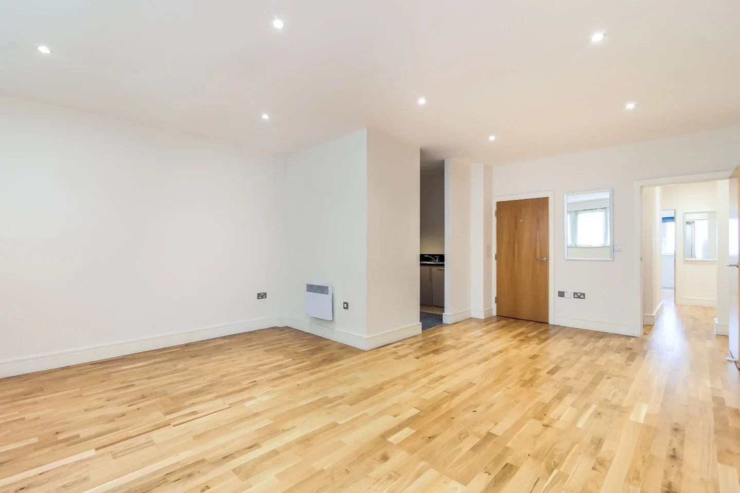 Flat Royal Oak Yard in Greater London