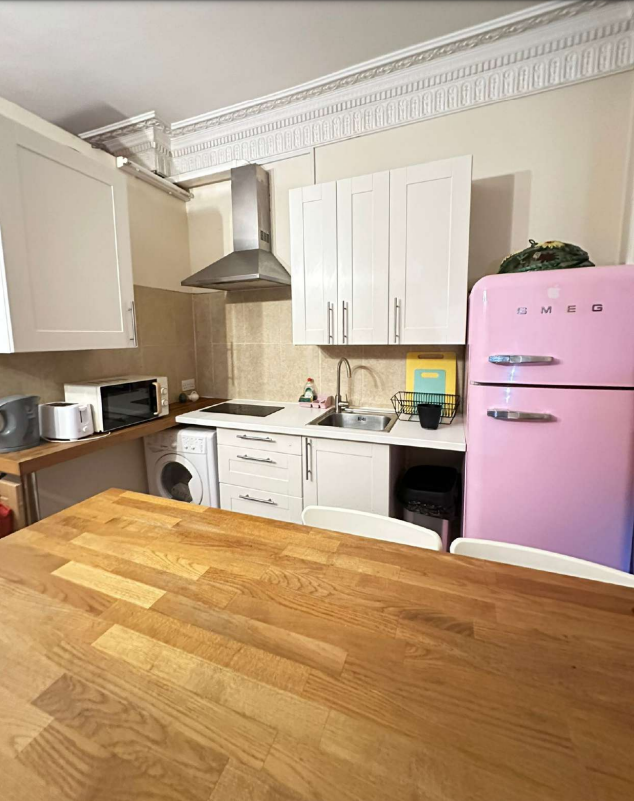 Flat Long Acre in City of Westminster