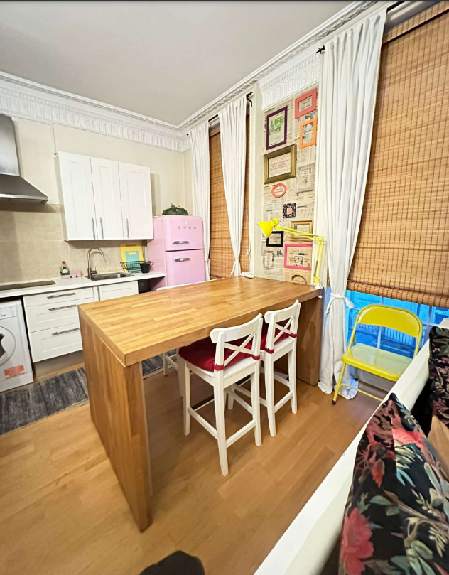 Flat Long Acre in City of Westminster