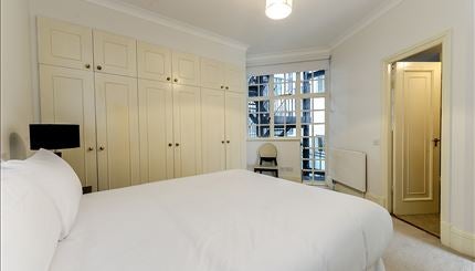 Flat Newcourt Street in City of Westminster