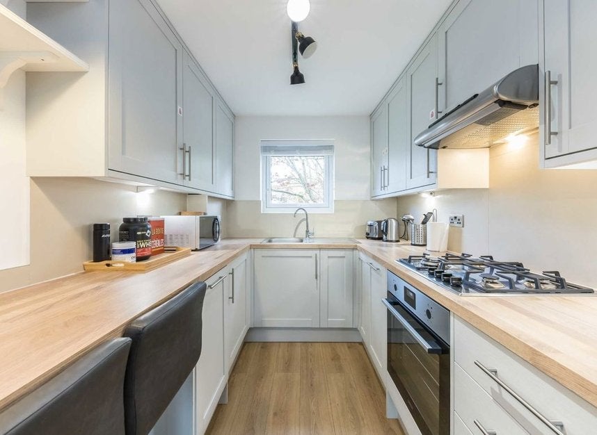 Flat Anstice Close in Greater London