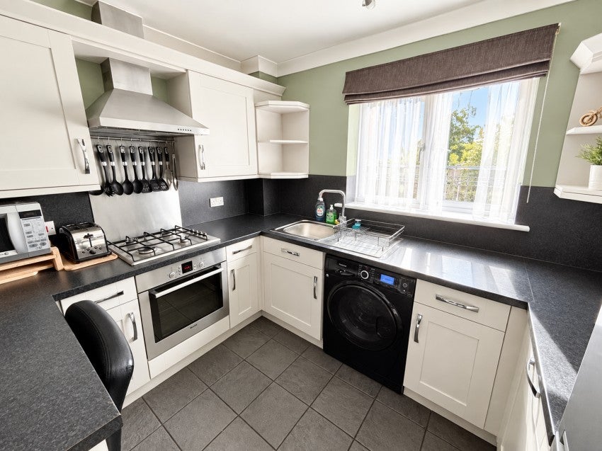 Flat Larkham Close in Greater London