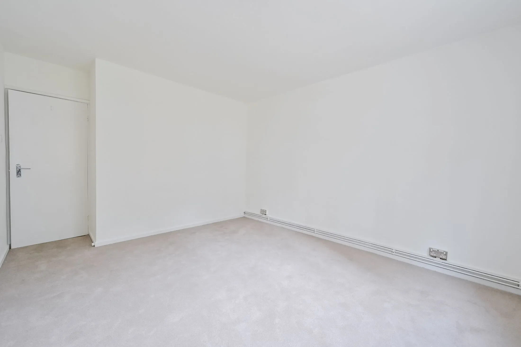 Flat Pooles Buildings in Greater London
