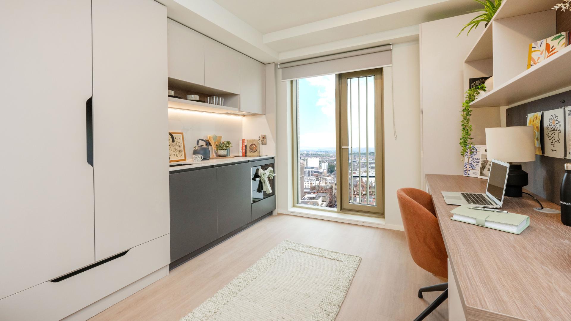 Flat Renfield Street in Glasgow