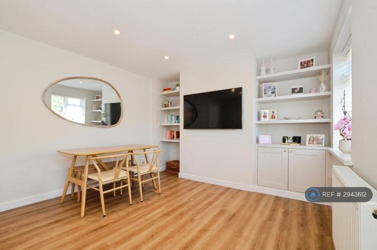 Flat Phillimore Place in Hertsmere