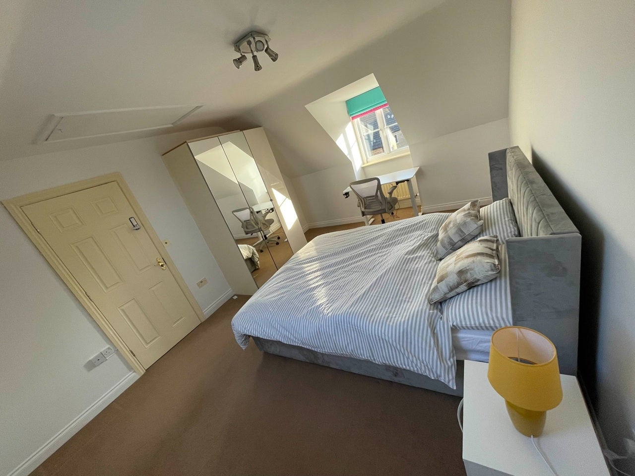 Room Bailey Way in Peterborough