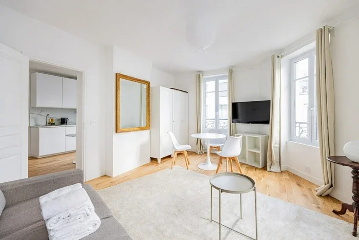 Appartement Rue Léon Frot à Paris