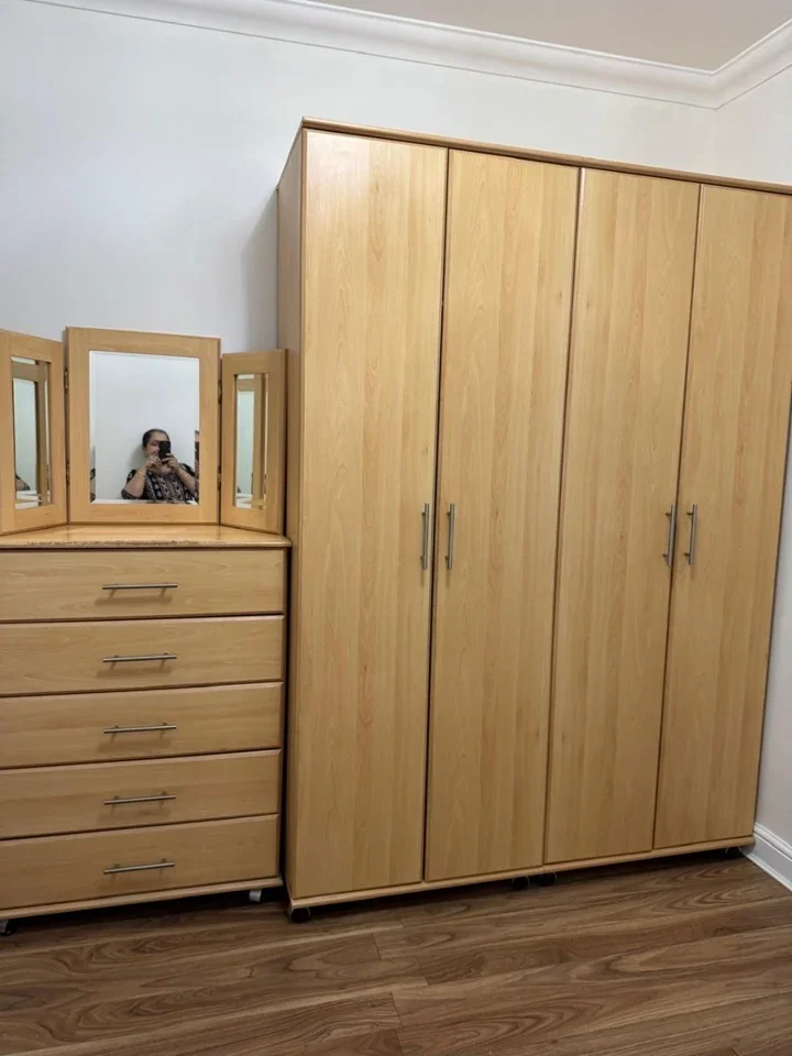 Room Castleton Road in Greater London