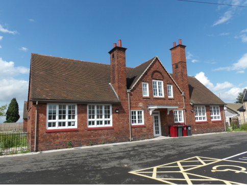 Flat Central Drive in Shirebrook