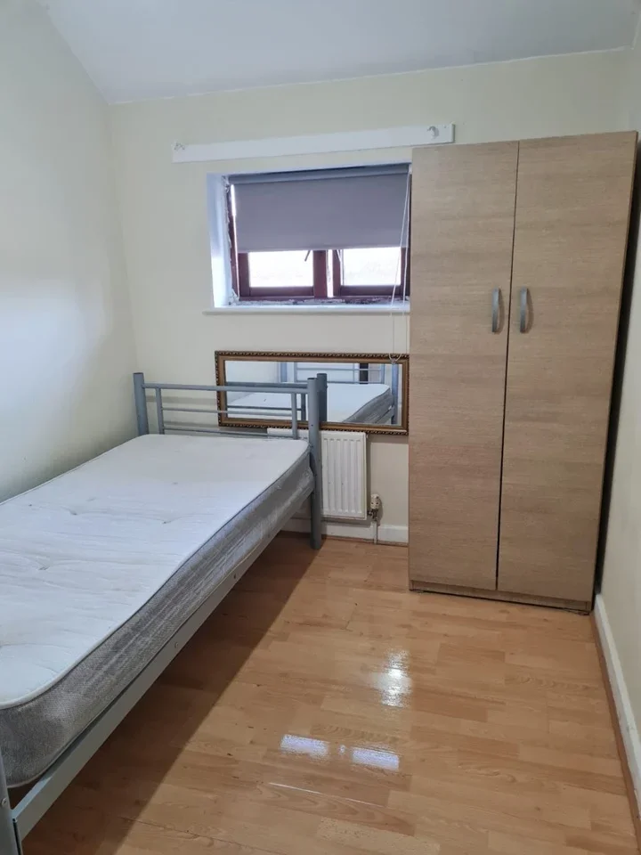 Room Tupelo Road in Greater London