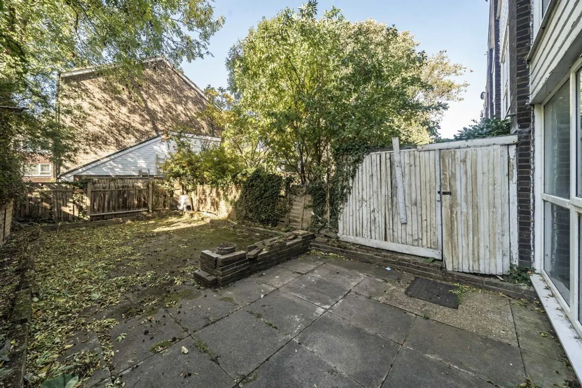 House The Hamlet in Greater London