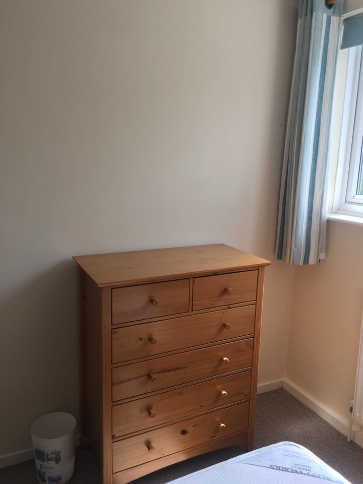 Room Galahad Close in Test Valley