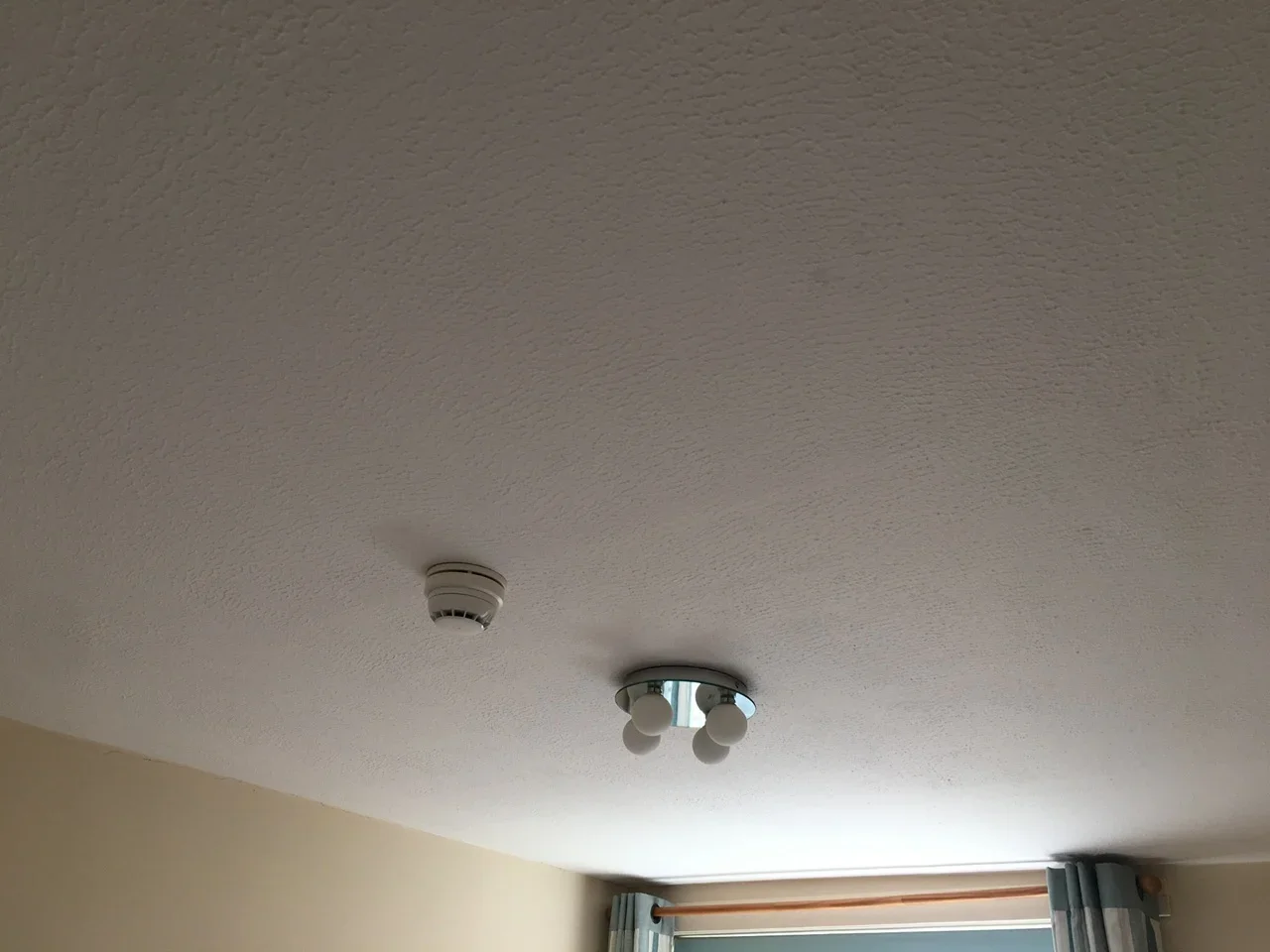 Room Galahad Close in Test Valley