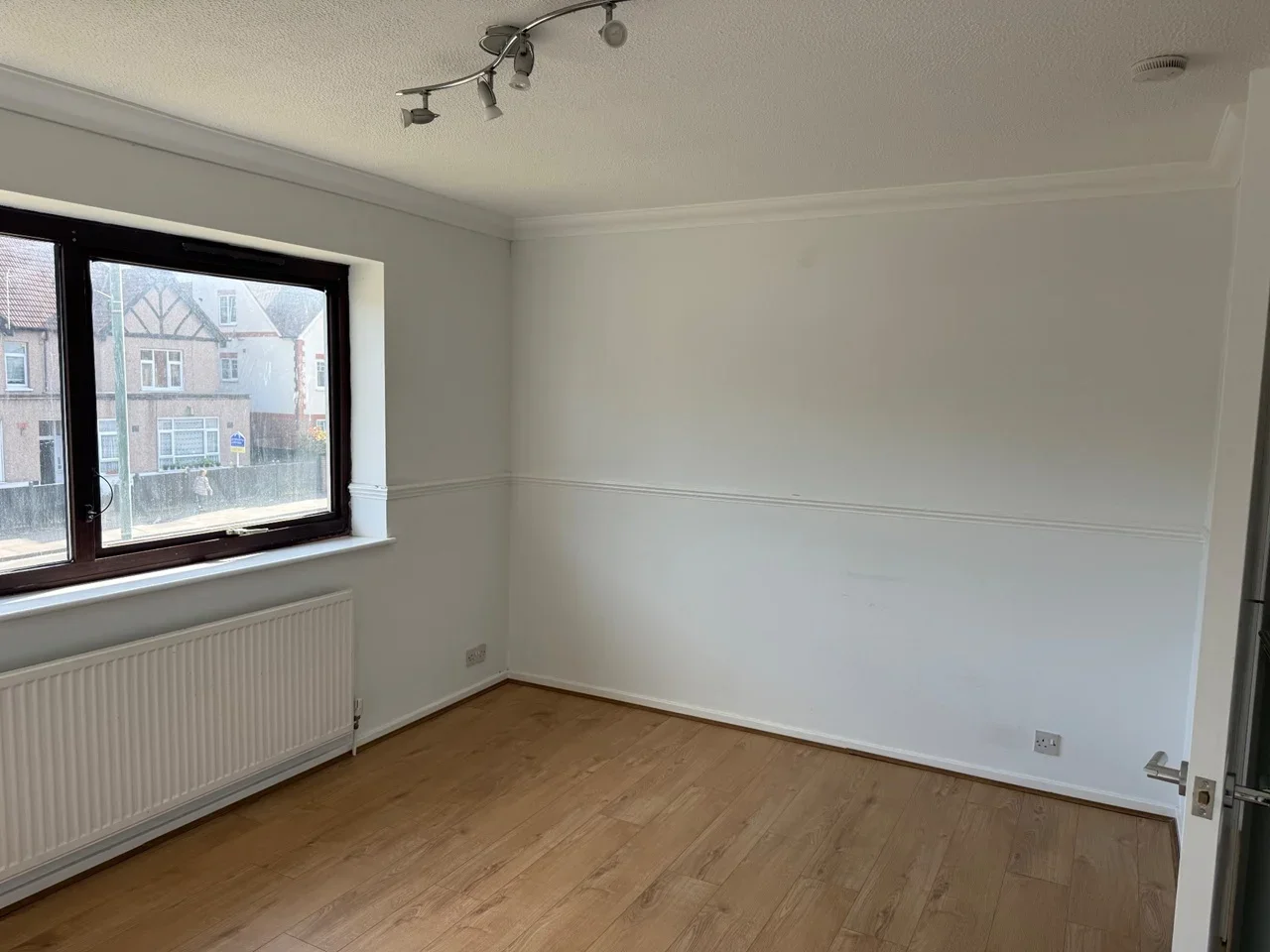 Flat Bellegrove Road in Greater London