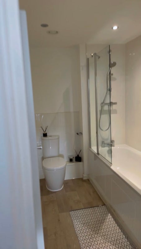 Room Hatton Gardens in Salford