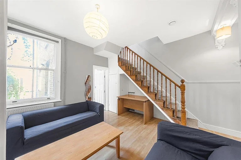 House Fenham Road in Greater London