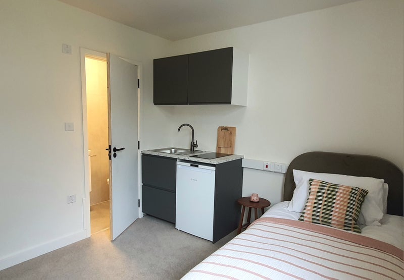 Room Tunworth Crescent in Greater London