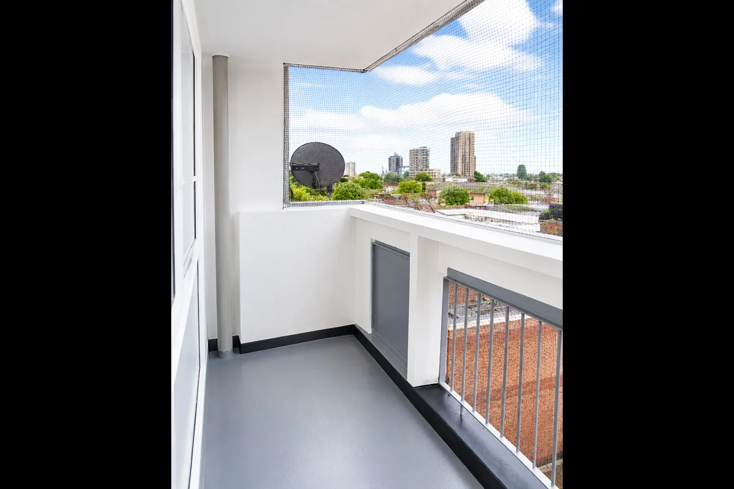 Flat Cridland Street in Greater London