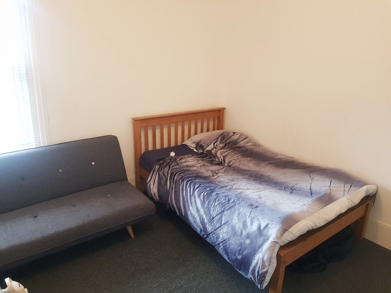 Room Landguard Road in Southampton