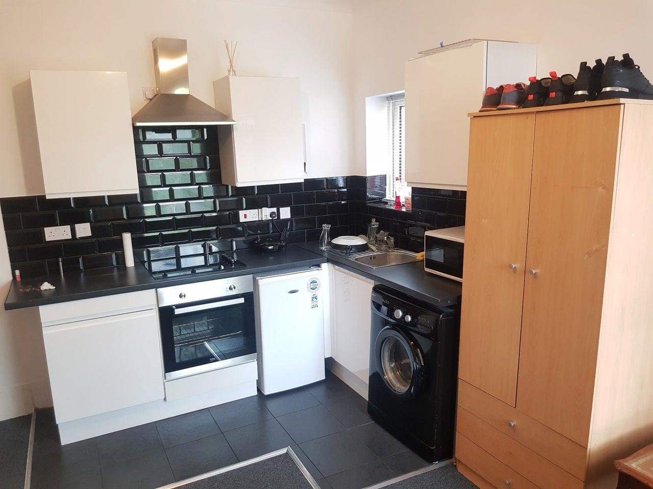 Room Landguard Road in Southampton