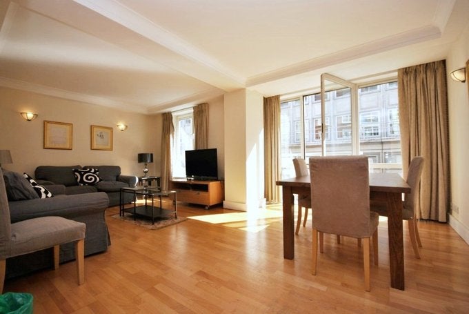 Flat Bird Street in London