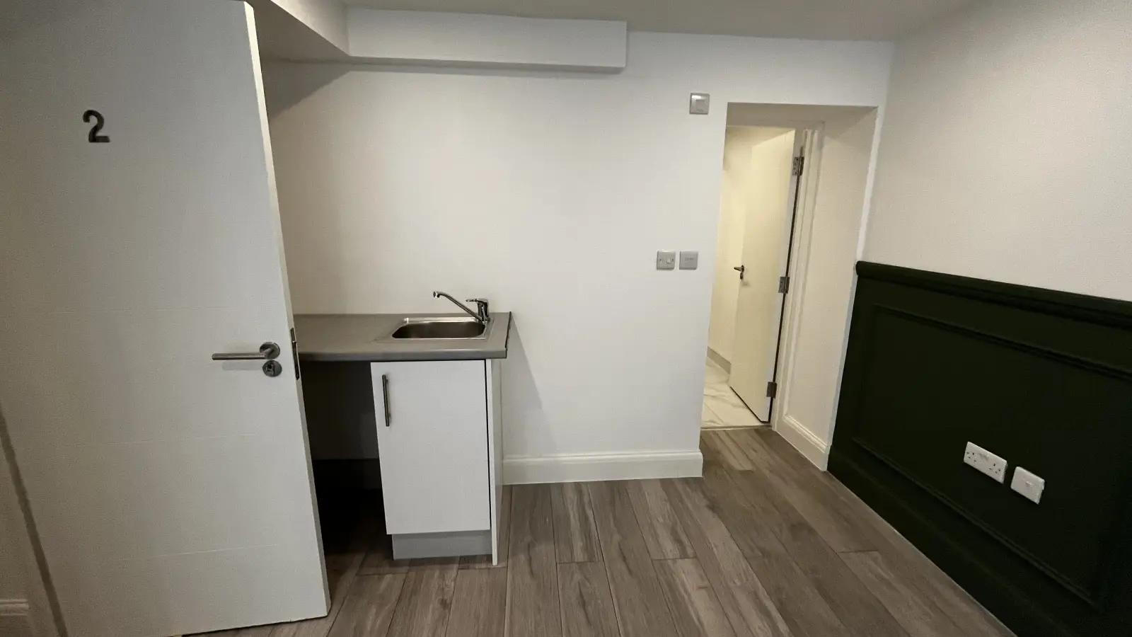 Room South Street in Greater London