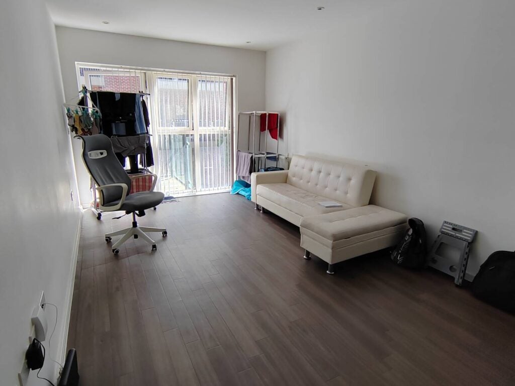 Flat Prestwick Road in Three Rivers