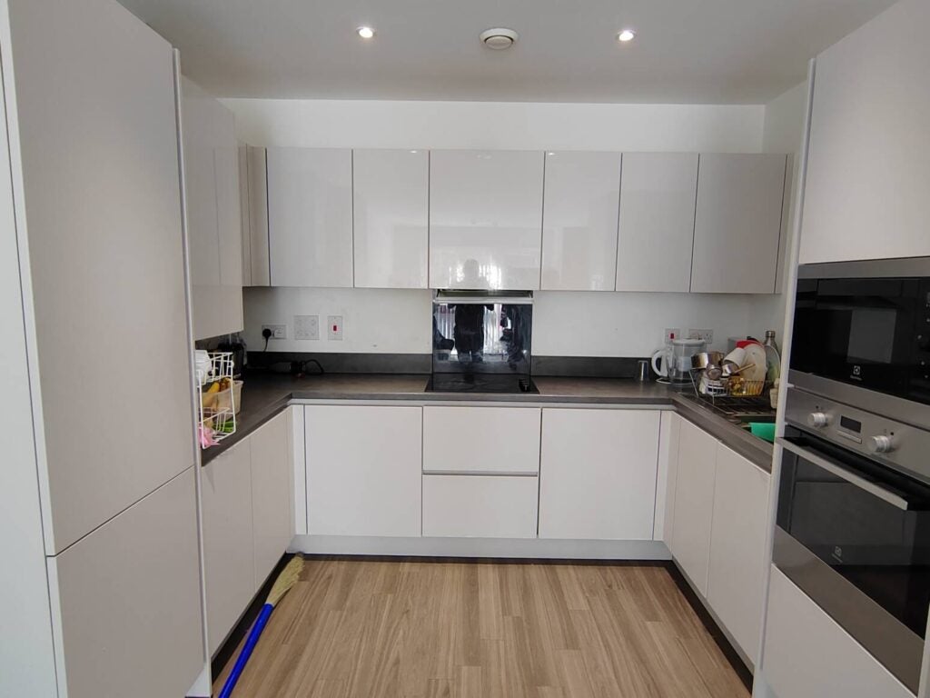 Flat Prestwick Road in Three Rivers