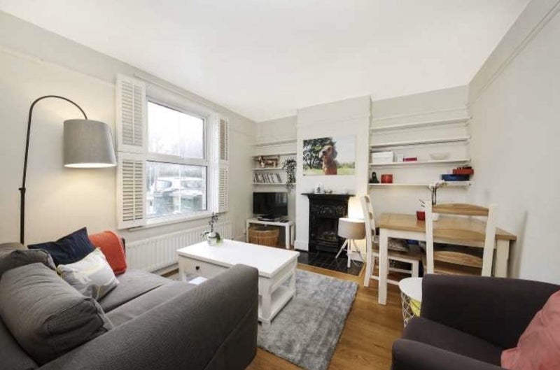 Room Furzefield Road in Greater London