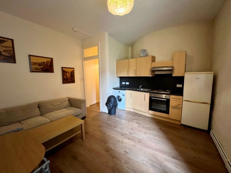 Flat Sciennes Road in City of Edinburgh