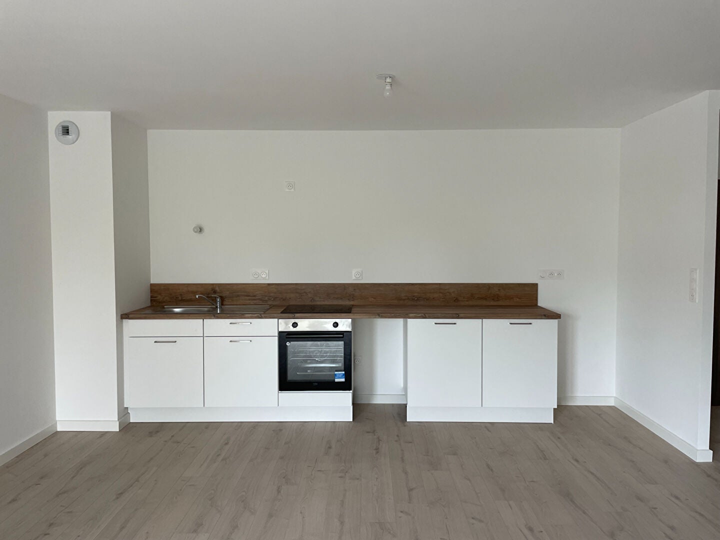Flat Rue d'Avesnières in Laval