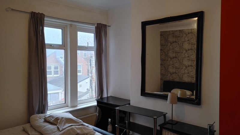 Room Charles Avenue in North Tyneside