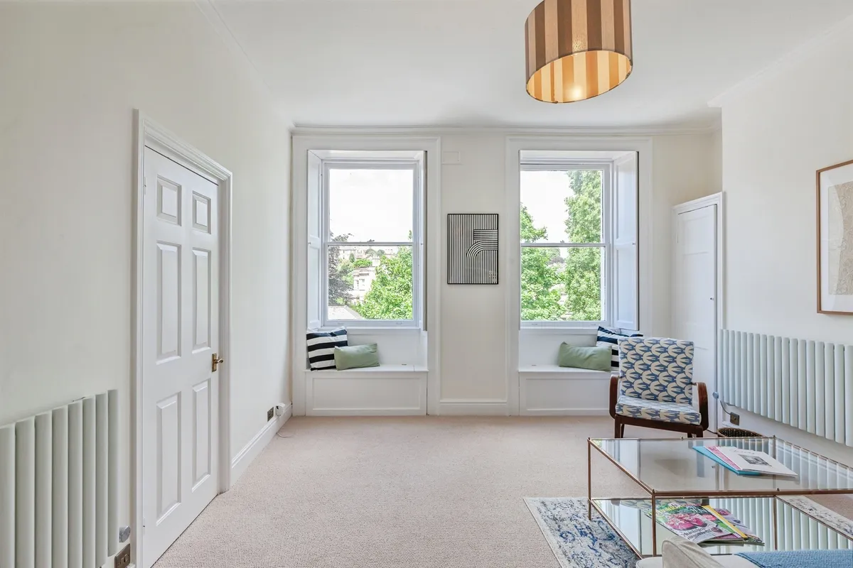 Flat Ringswell Gardens in Bath