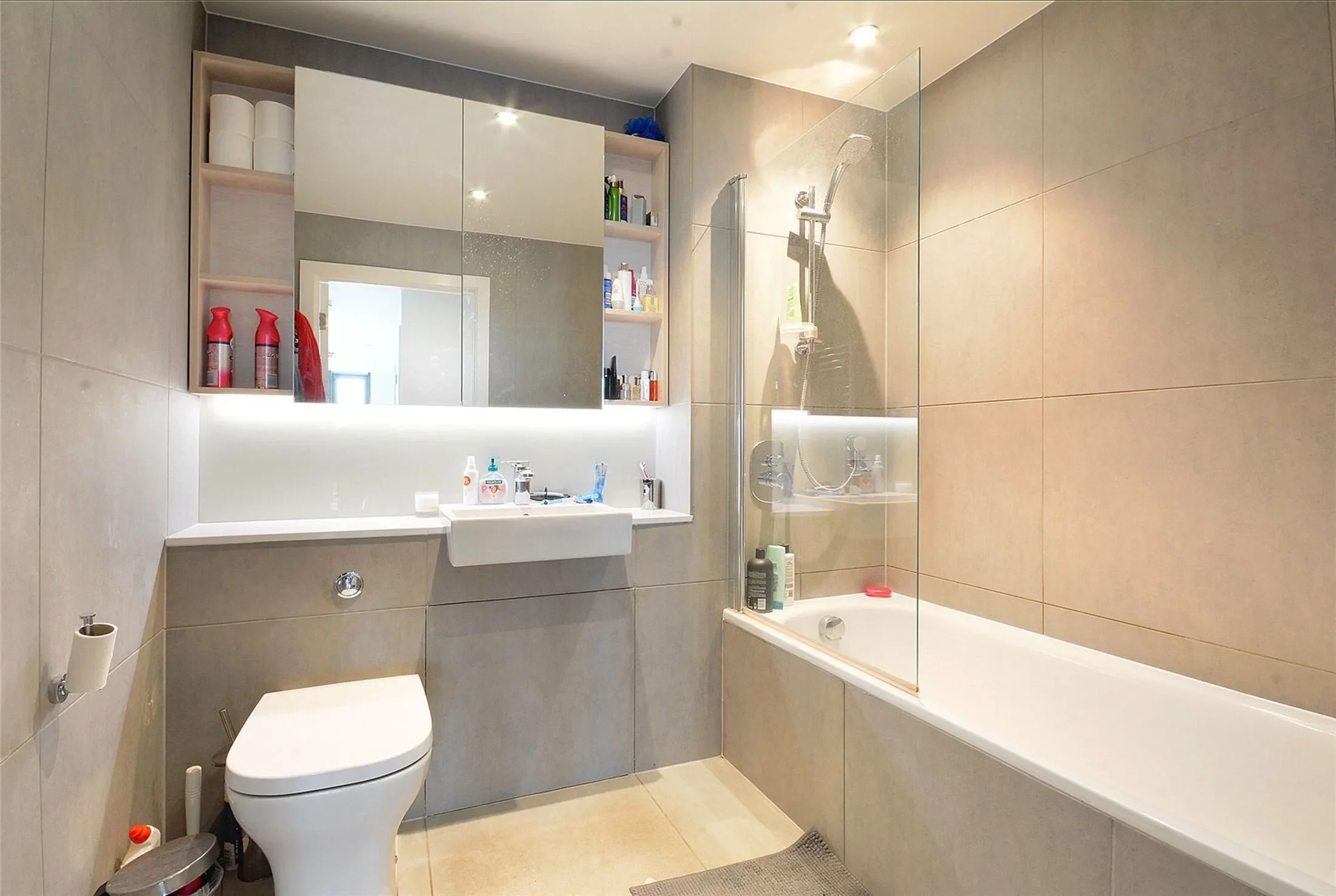 Flat St. Gabriel Walk in Greater London