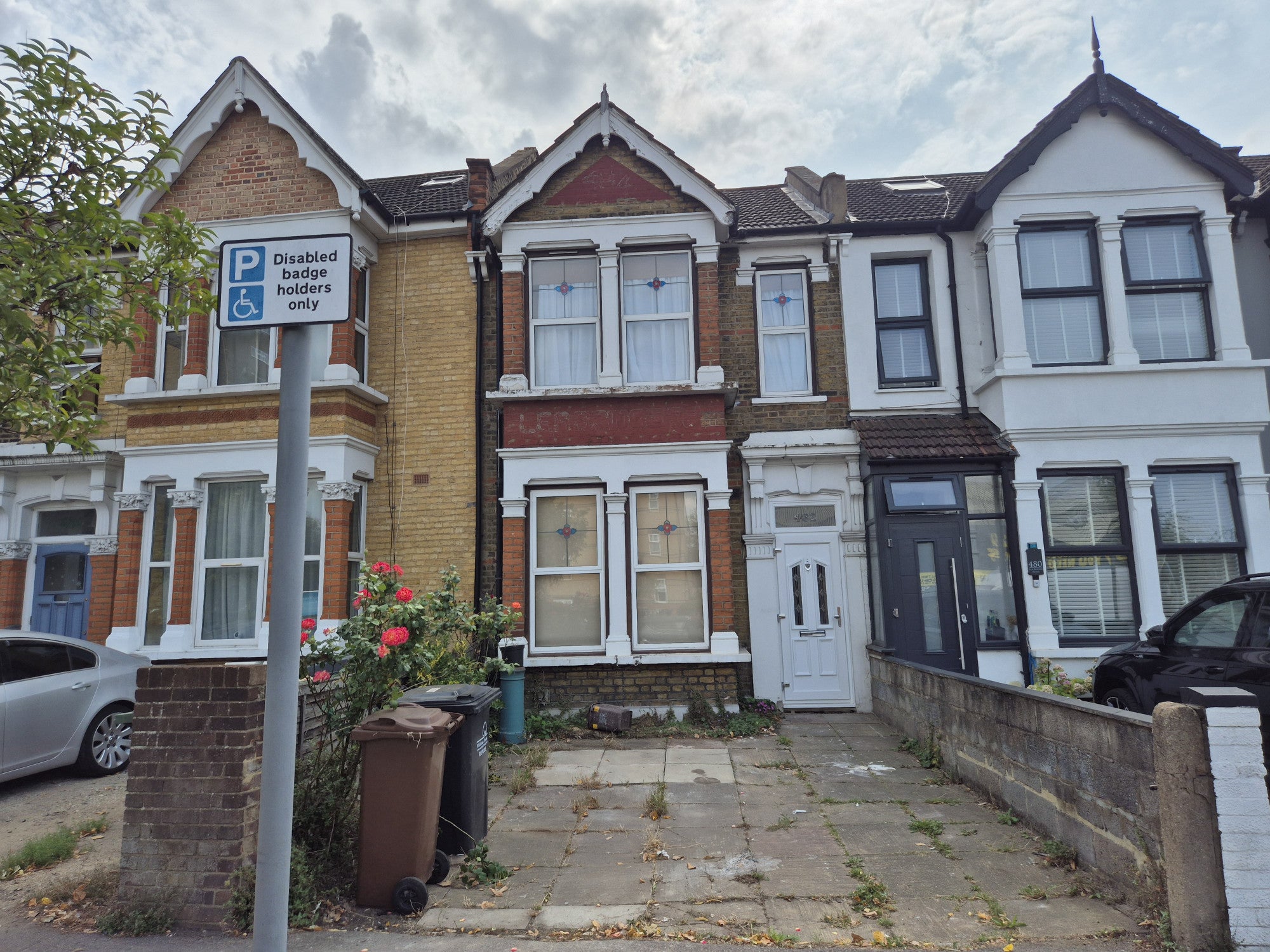 House Boundary Road in Greater London
