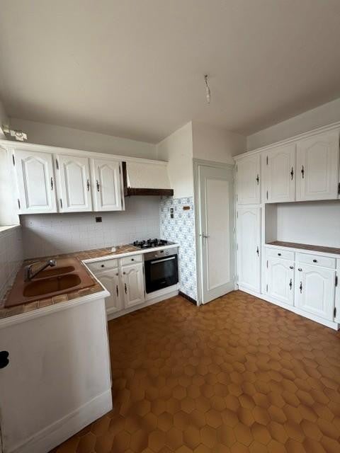 House Rue Thurot in Nuits-Saint-Georges