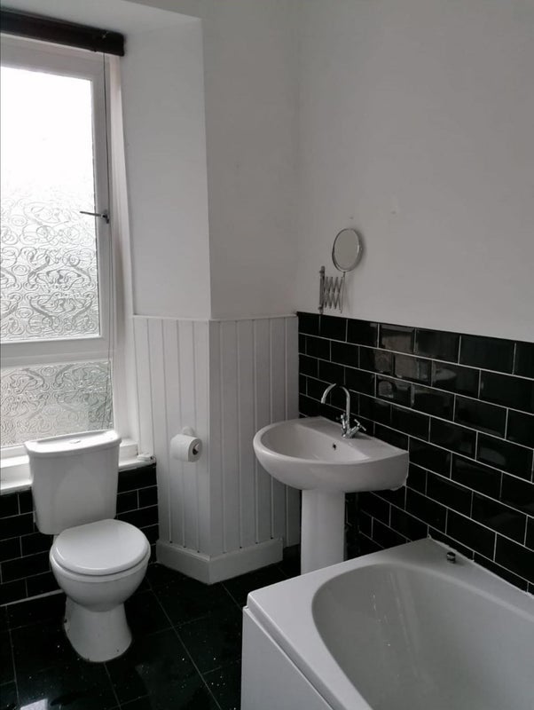 Flat Wellshot Road in Glasgow