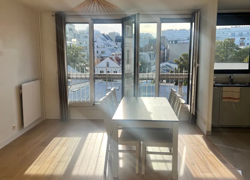 Appartement Rue Haxo à Paris