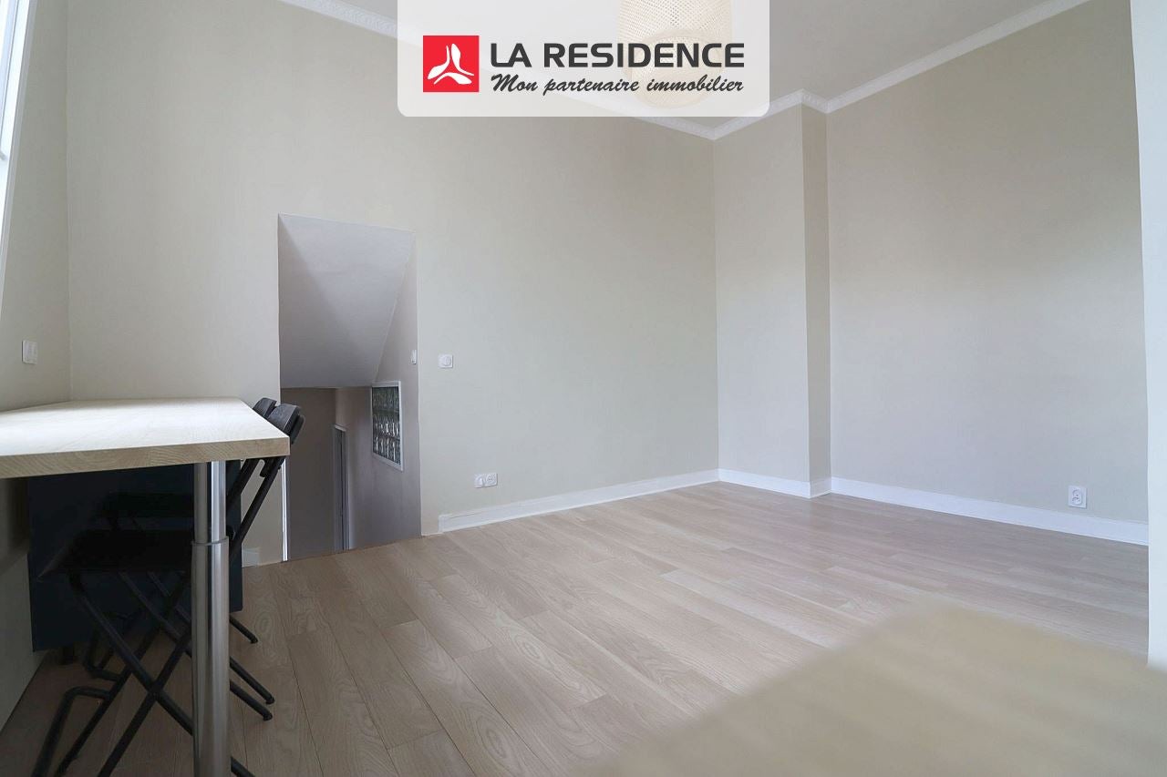 Appartement Place Hoche à Versailles
